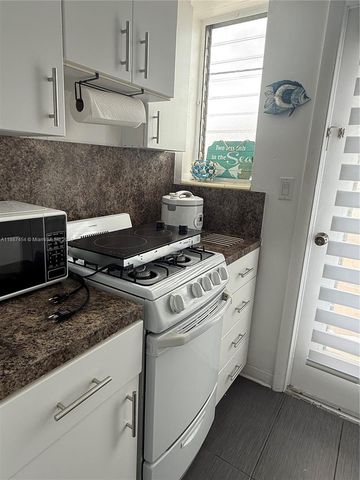 1060 Pennsylvania Ave 18, Miami Beach, FL 33139