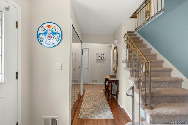 13057 Lockmoor Drive, Grand Blanc, MI 48439