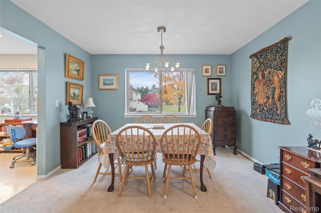 13057 Lockmoor Drive, Grand Blanc, MI 48439