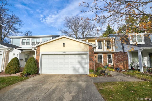 13057 Lockmoor Drive, Grand Blanc, MI 48439