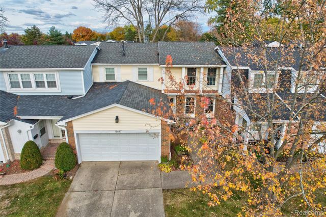 13057 Lockmoor Drive, Grand Blanc, MI 48439