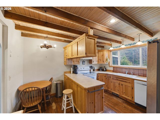 67714 N BAY Rd, North Bend, OR 97459