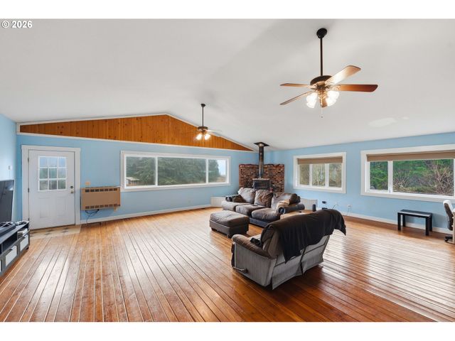 67714 N BAY Rd, North Bend, OR 97459