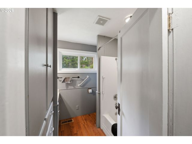 67714 N BAY Rd, North Bend, OR 97459