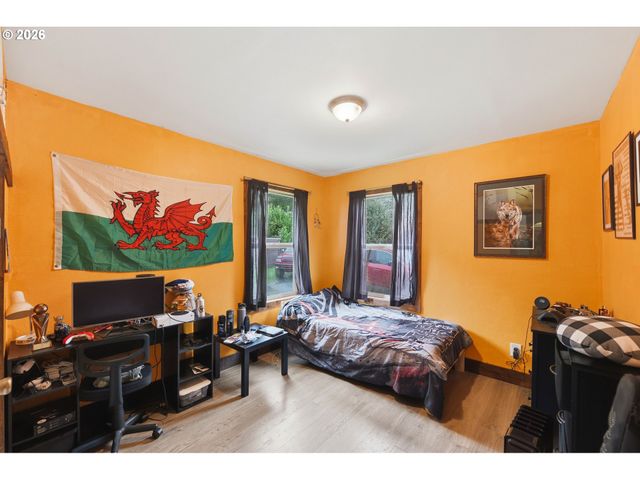 67714 N BAY Rd, North Bend, OR 97459