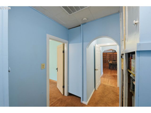 67714 N BAY Rd, North Bend, OR 97459