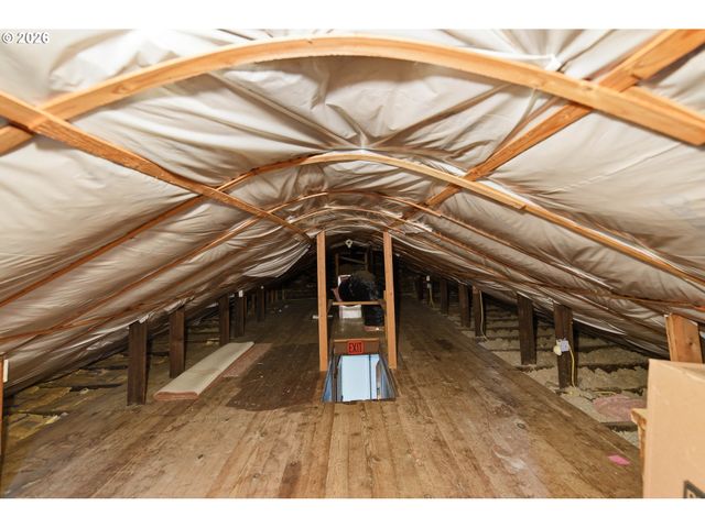 67714 N BAY Rd, North Bend, OR 97459