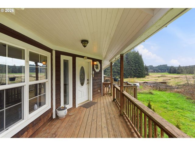 67714 N BAY Rd, North Bend, OR 97459