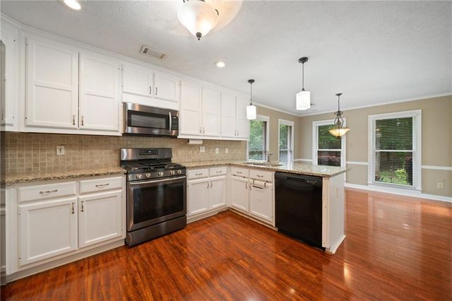 300 Brickleberry Drive, Roswell, GA 30075