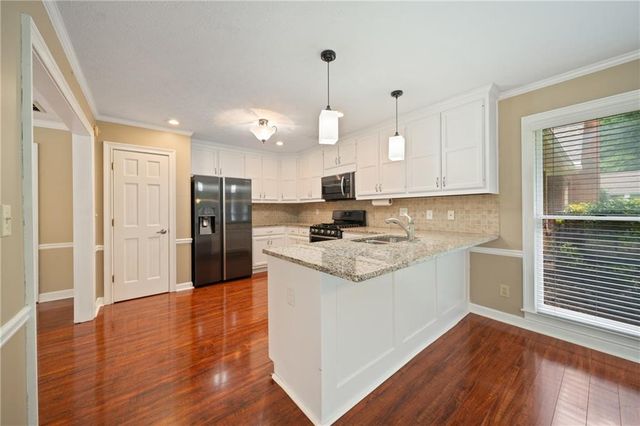 300 Brickleberry Drive, Roswell, GA 30075