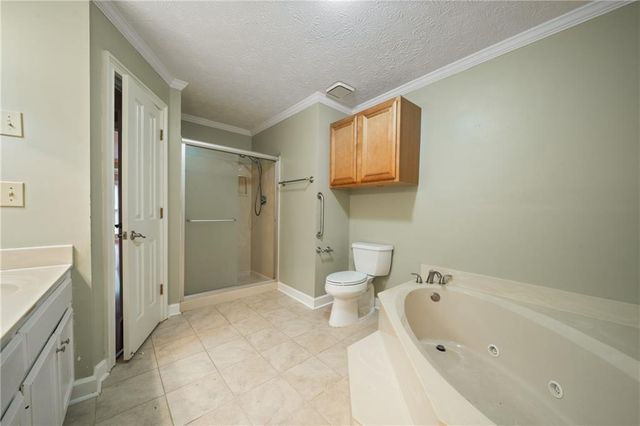 300 Brickleberry Drive, Roswell, GA 30075