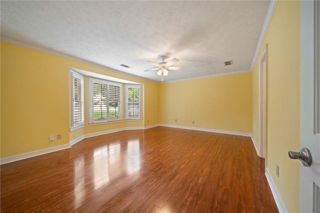 300 Brickleberry Drive, Roswell, GA 30075