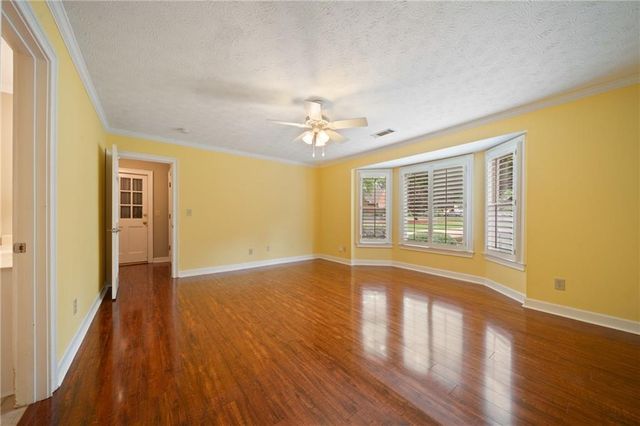 300 Brickleberry Drive, Roswell, GA 30075