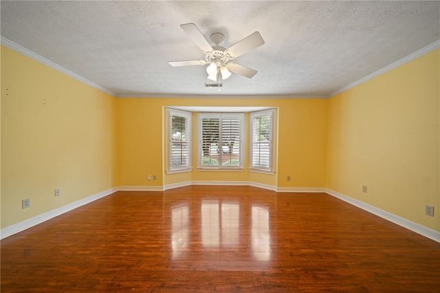 300 Brickleberry Drive, Roswell, GA 30075