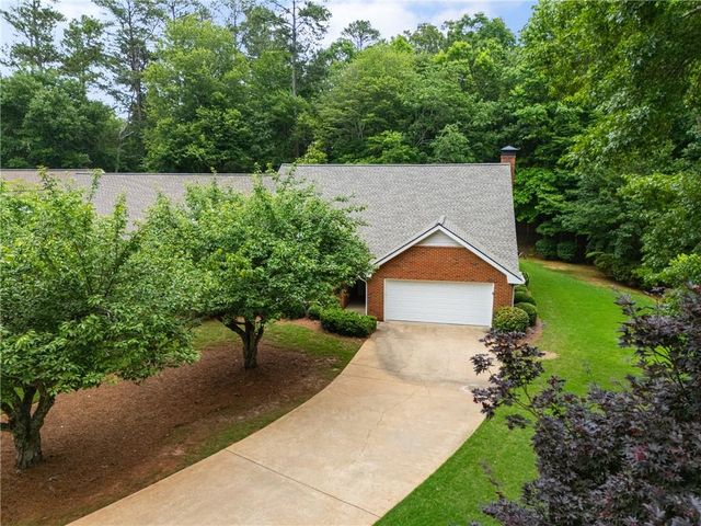 300 Brickleberry Drive, Roswell, GA 30075