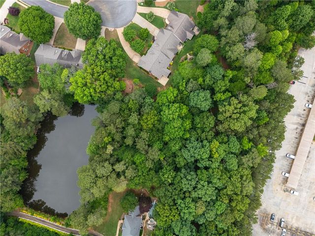 300 Brickleberry Drive, Roswell, GA 30075