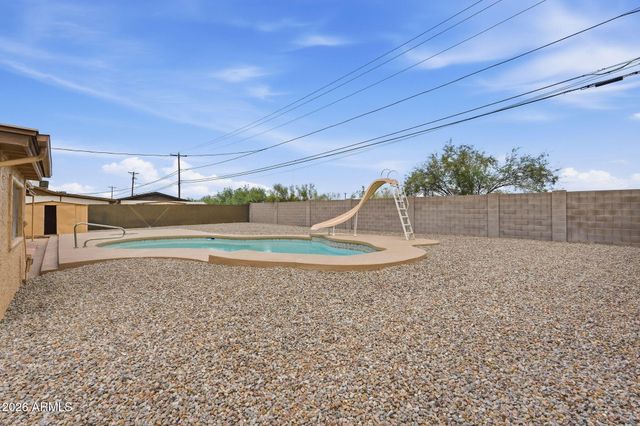 1040 E Estevan Avenue, Apache Junction, AZ 85119