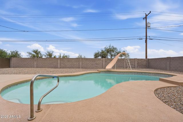 1040 E Estevan Avenue, Apache Junction, AZ 85119