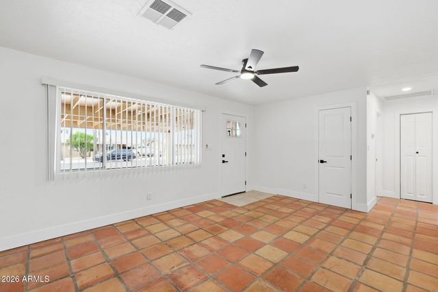 1040 E Estevan Avenue, Apache Junction, AZ 85119