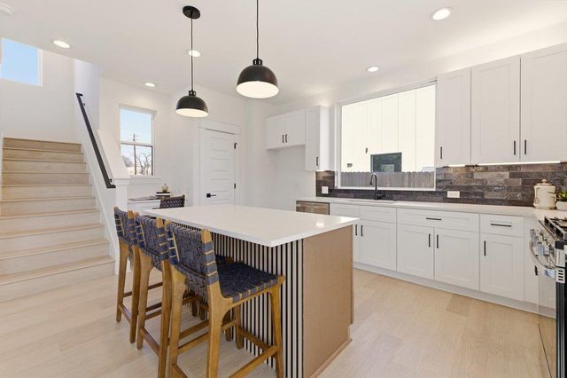 2608 Bristol DR A, Austin, TX 78723