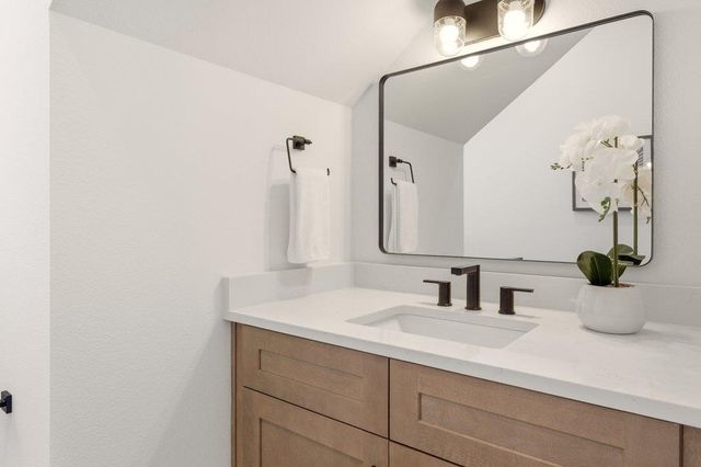 2608 Bristol DR A, Austin, TX 78723