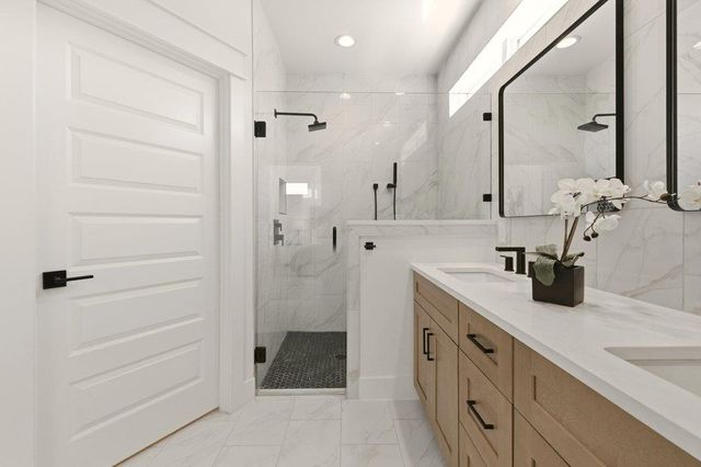 2608 Bristol DR A, Austin, TX 78723