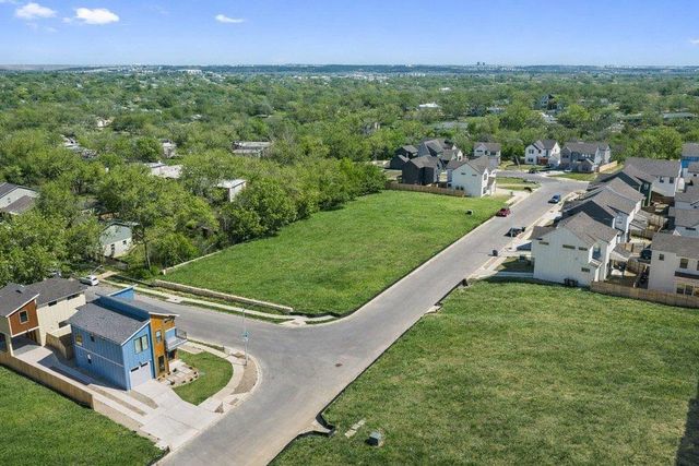 2608 Bristol DR A, Austin, TX 78723