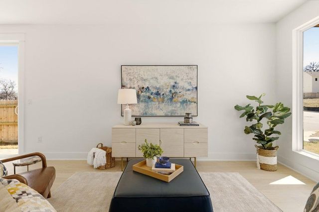 2608 Bristol DR A, Austin, TX 78723