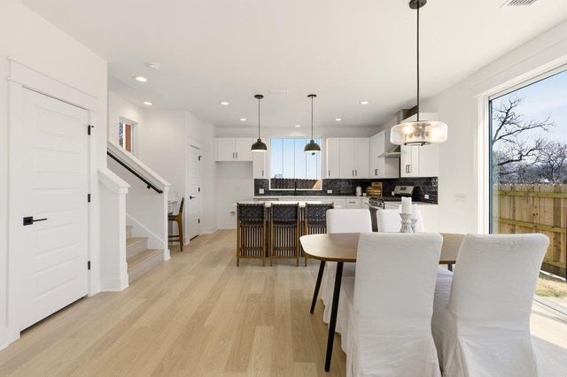 2608 Bristol DR A, Austin, TX 78723