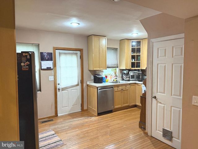 35 JAMES RD, Hatboro, PA 19040