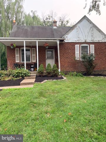 35 JAMES RD, Hatboro, PA 19040