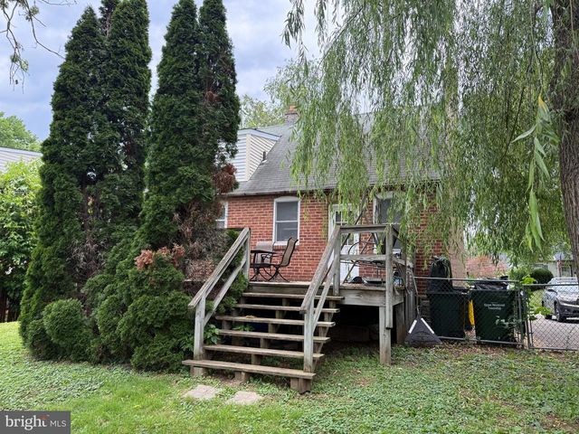 35 JAMES RD, Hatboro, PA 19040