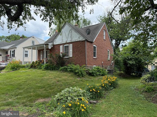 35 JAMES RD, Hatboro, PA 19040
