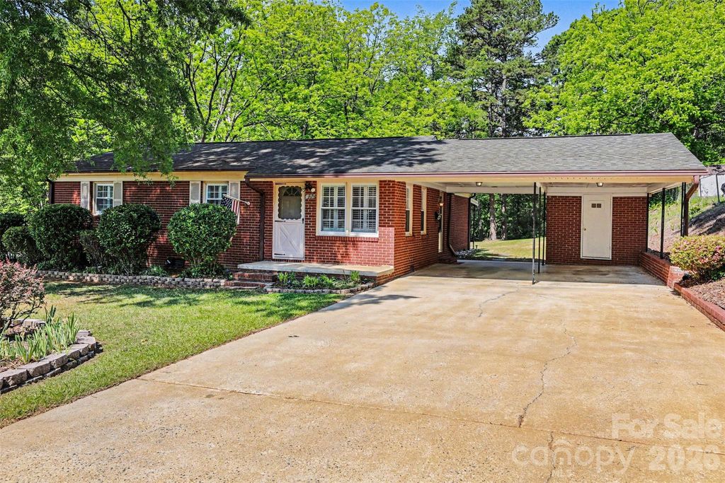 169 Shamrock Street NE, Concord, NC 28025