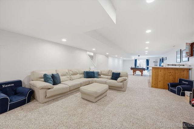 8325 Watson Circle, Lakewood, IL 60014