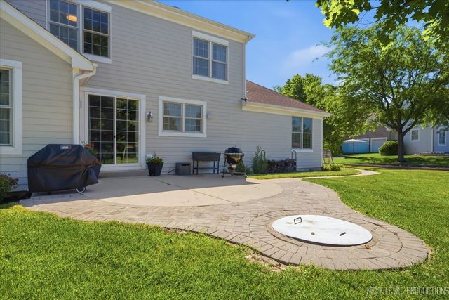 8325 Watson Circle, Lakewood, IL 60014