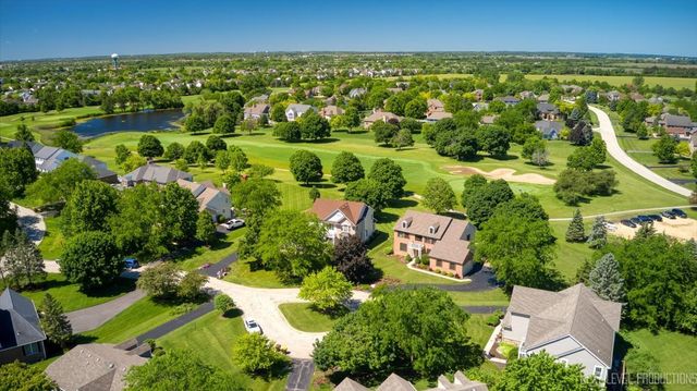 8325 Watson Circle, Lakewood, IL 60014