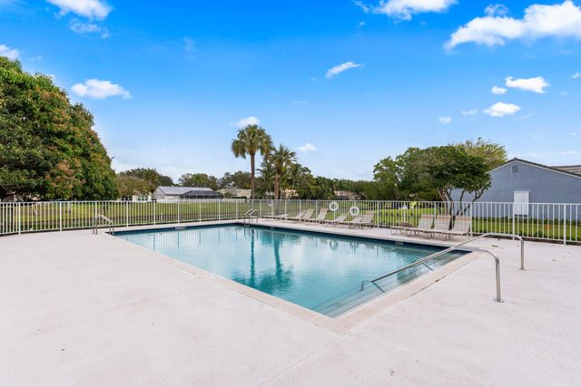 3875 Sabal Lakes Road, Delray Beach, FL 33445