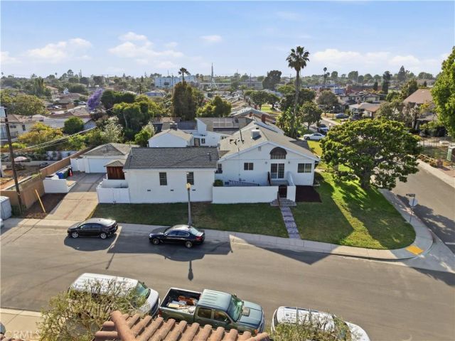 6200 W 77th Street, Los Angeles, CA 90045