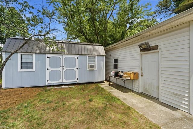 135 Allard RD, Portsmouth, VA 23701