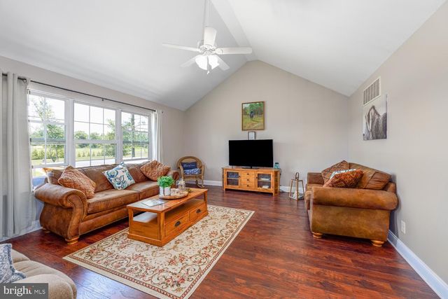 1672 WEYMOUTH RD, Vineland, NJ 08360