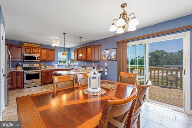 1672 WEYMOUTH RD, Vineland, NJ 08360