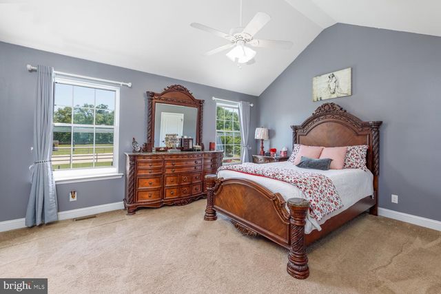 1672 WEYMOUTH RD, Vineland, NJ 08360