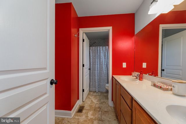 1672 WEYMOUTH RD, Vineland, NJ 08360