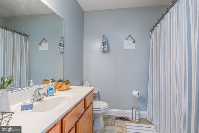 1672 WEYMOUTH RD, Vineland, NJ 08360