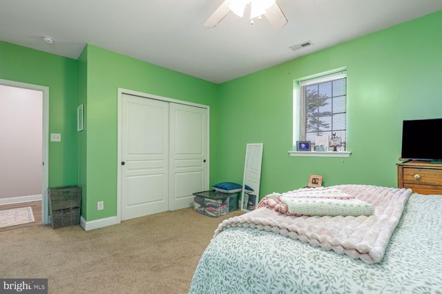 1672 WEYMOUTH RD, Vineland, NJ 08360
