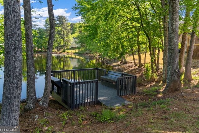 101 Retreat Way, Carrollton, GA 30116