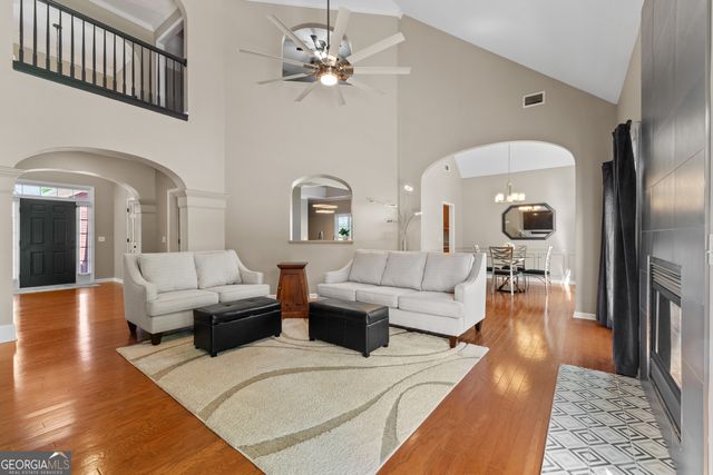 101 Retreat Way, Carrollton, GA 30116