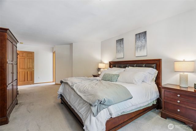 2331 Olympia Avenue NE, Renton, WA 98056