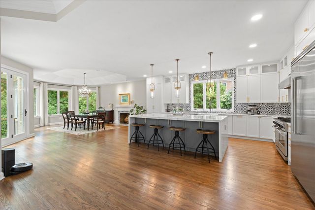 1101 LEIGH MILL RD, Great Falls, VA 22066